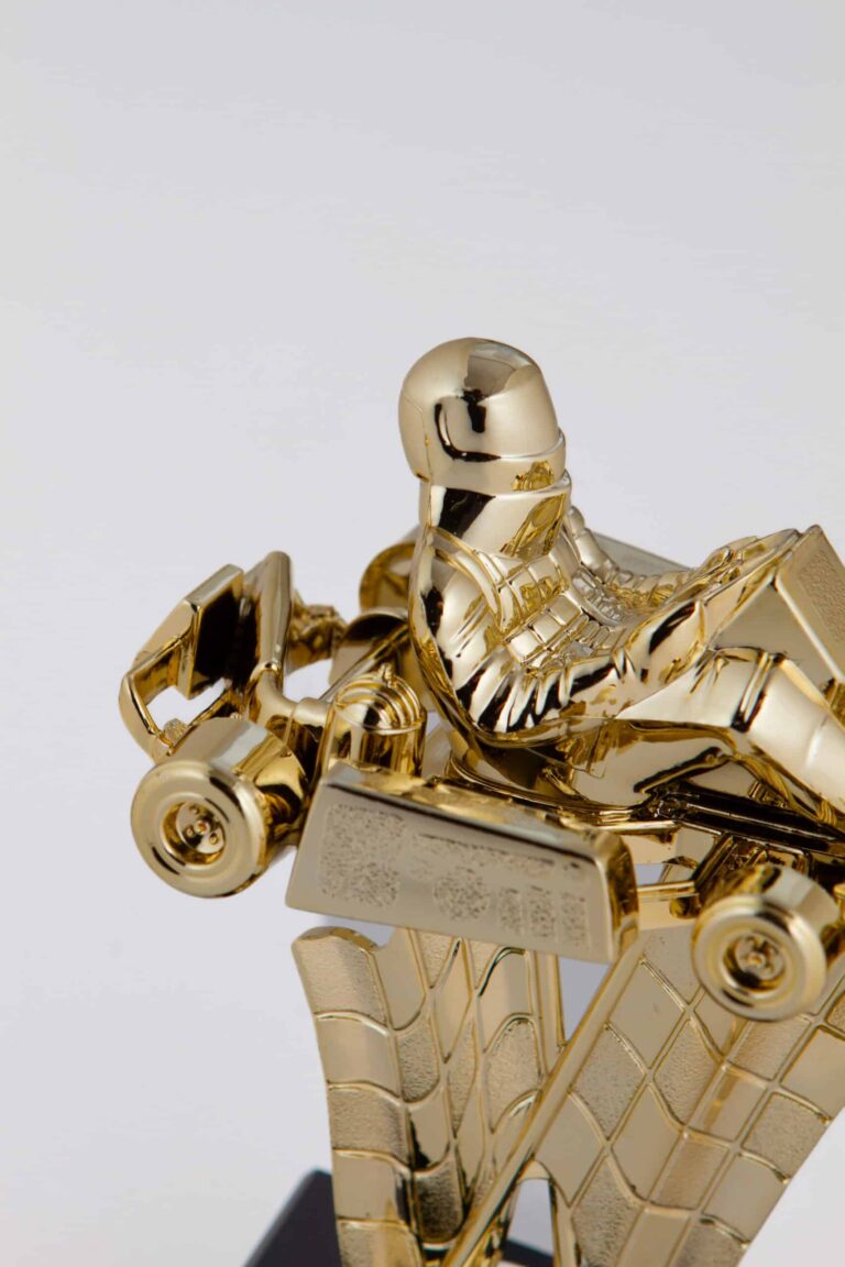 Racehall Produkter 45 scaled Forside